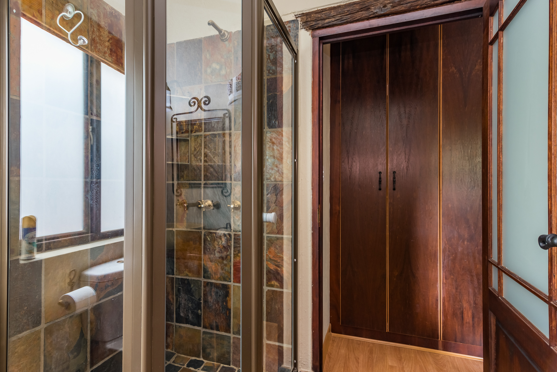 Gallery image 7